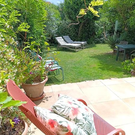 Il Giardino Di Tatiana Rooms & Breakfast Λα Μανταλένα Εξωτερικό φωτογραφία