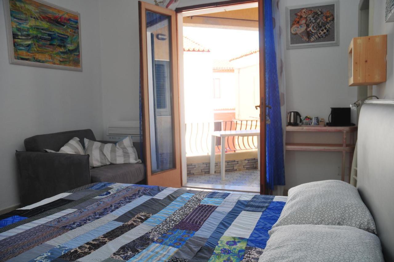 Il Giardino Di Tatiana Rooms & Breakfast Λα Μανταλένα Εξωτερικό φωτογραφία