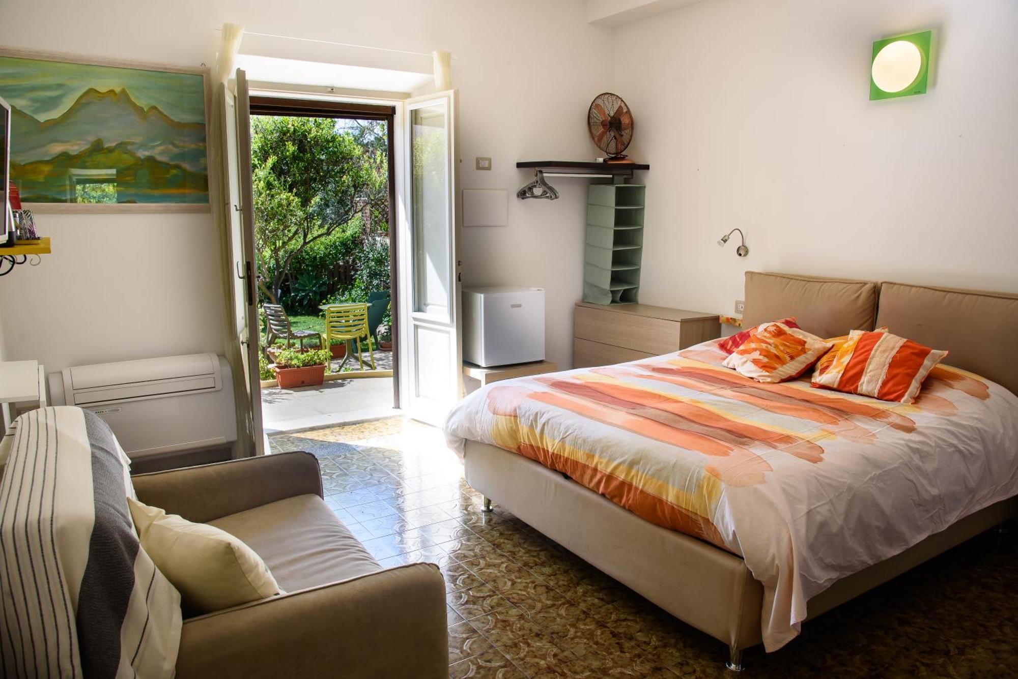 Il Giardino Di Tatiana Rooms & Breakfast Λα Μανταλένα Εξωτερικό φωτογραφία