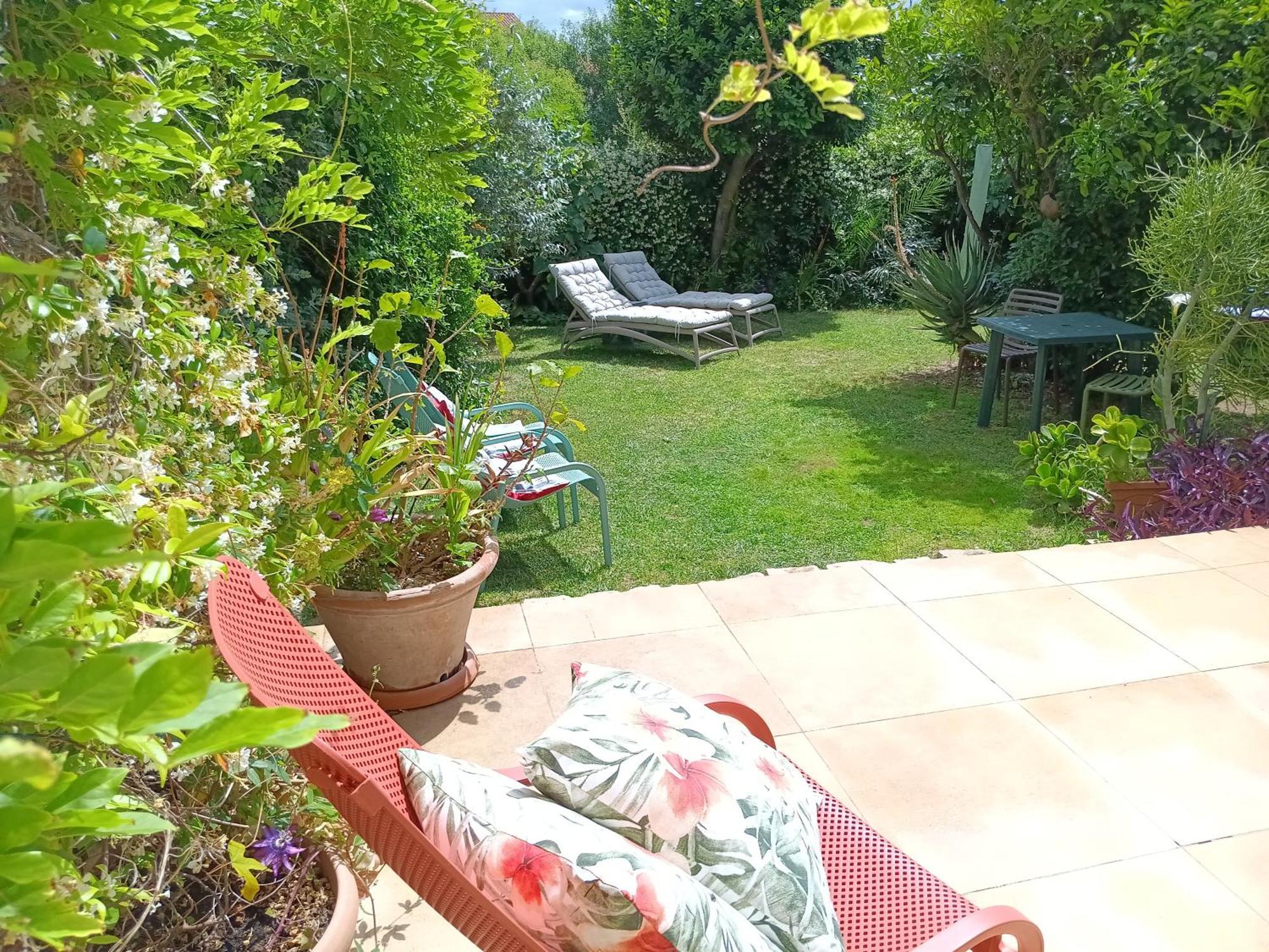 Il Giardino Di Tatiana Rooms & Breakfast Λα Μανταλένα Εξωτερικό φωτογραφία